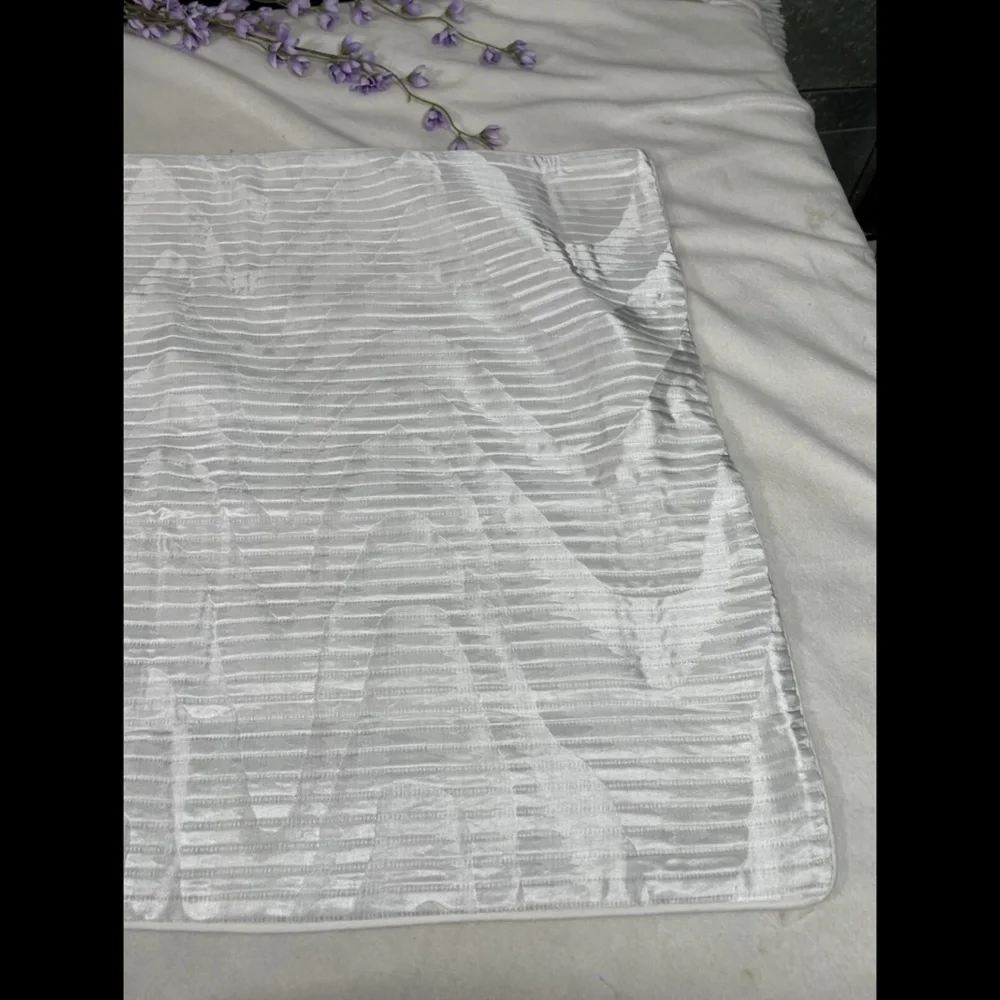 NIB Hotel Collection Moire (1) Standard Pillow Sham‎